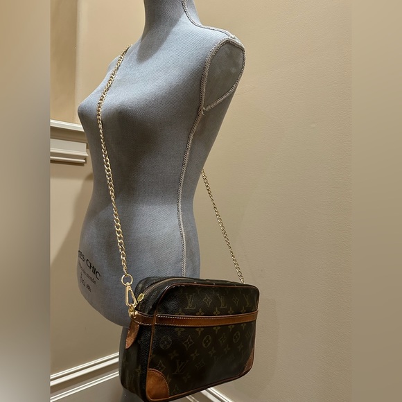 Authentic Louis Vuitton Compiegne 28 w/added unbranded chain - Picture 3 of 14